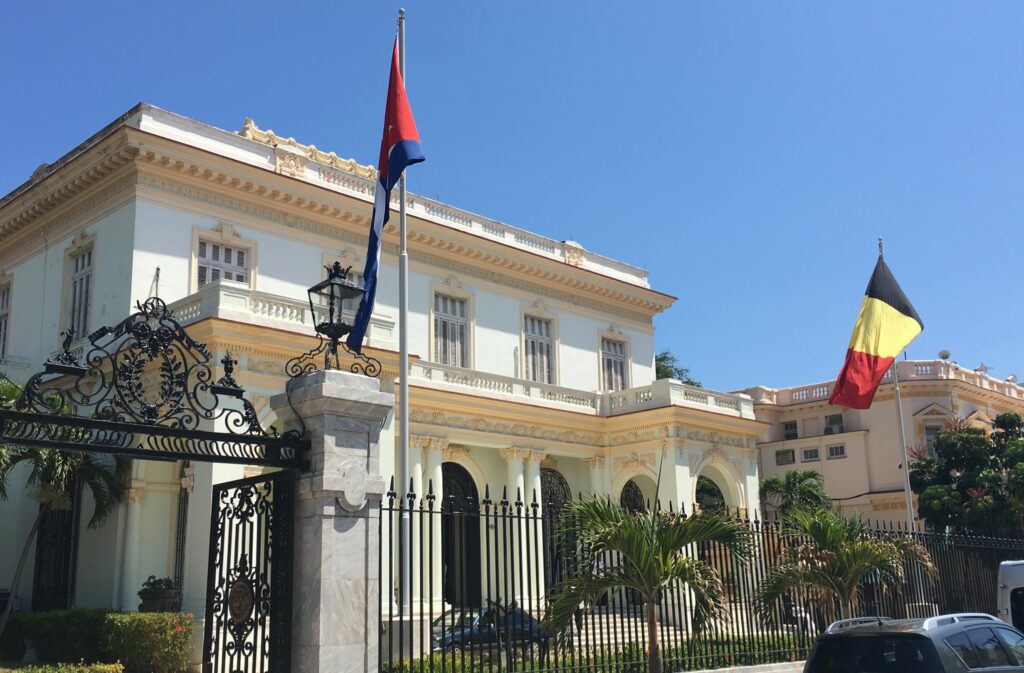 Belgian embassy closure in Havana protested by academics, unionists and artists