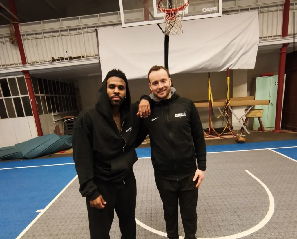 Jason Derulo spotted playing basketball in Saint-Gilles
