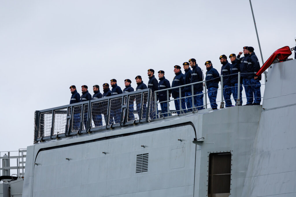Flanders short on Belgian soldiers and sailors