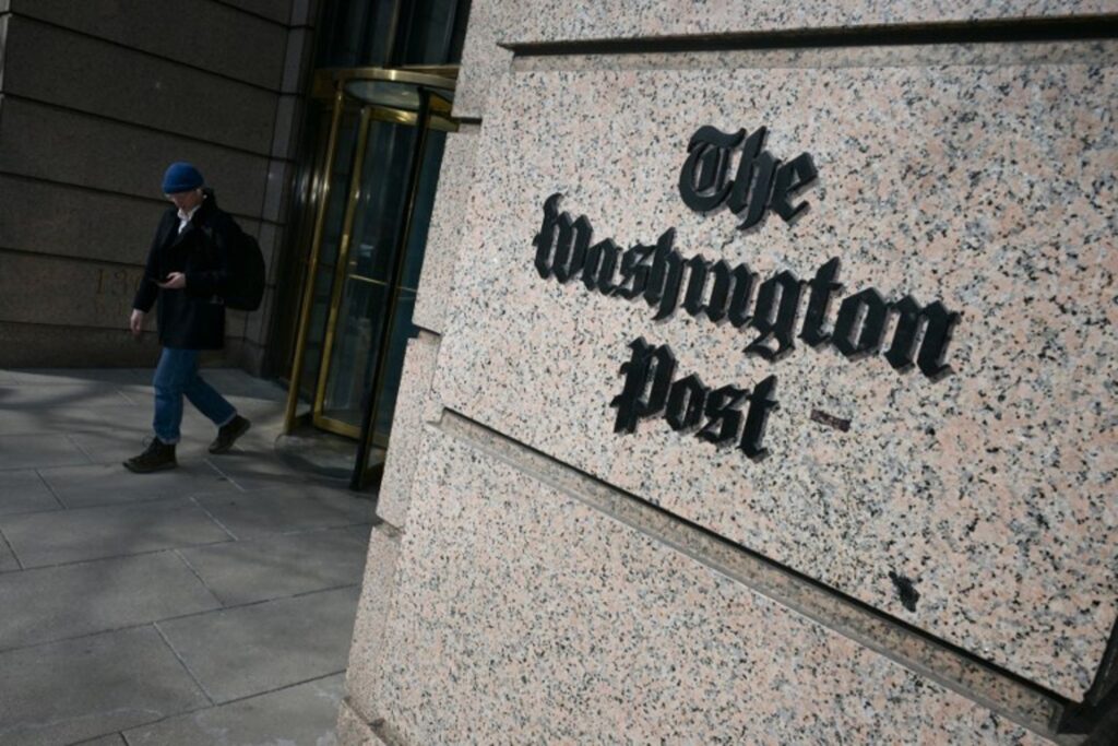 Washington Post announces departure of its director following heavy job cuts