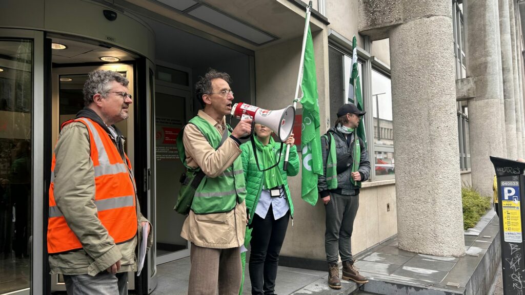 Unions to protest outside Brussels Chamber of Commerce