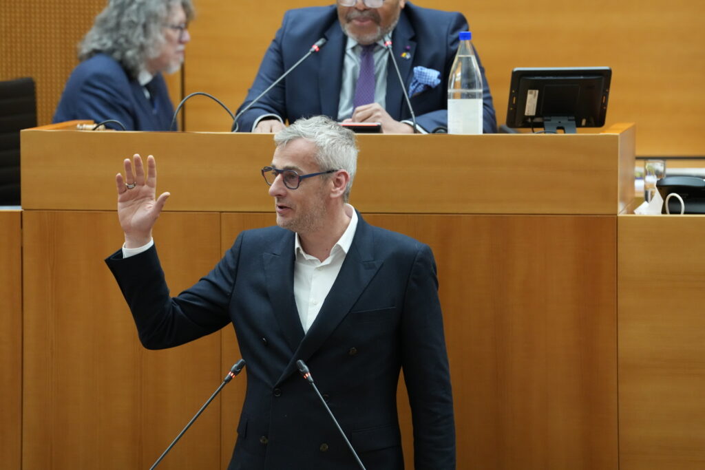 New Brussels Government wants to speed up pace for 2026 budget