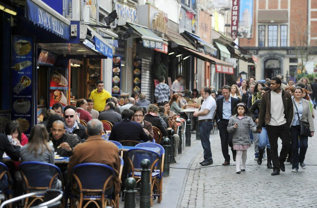 What will the weather be like in Brussels this weekend?