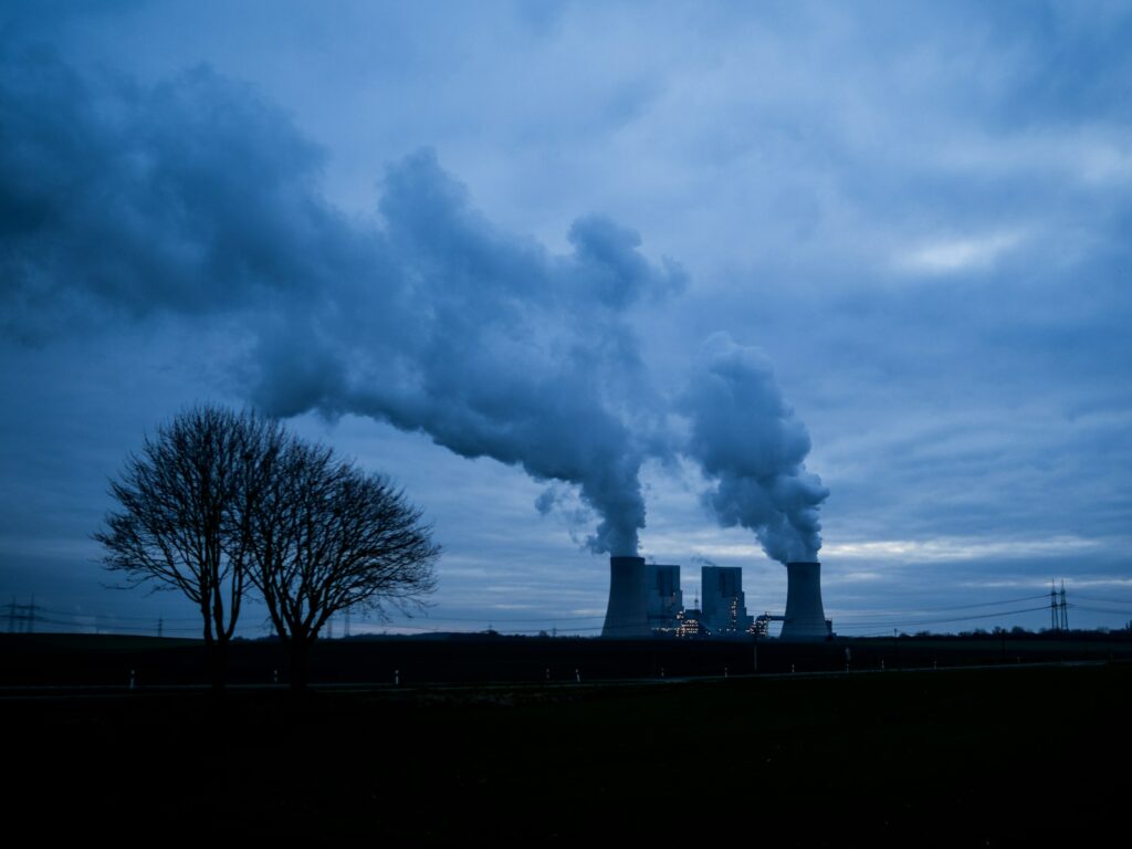 EU consumer emissions fall, but top nations far exceed bloc average