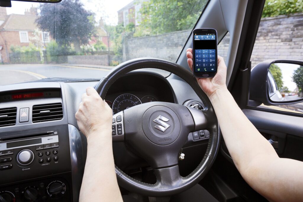 One in four Belgian drivers text while driving