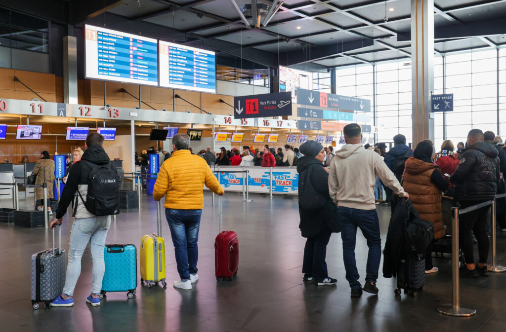 Belgian airports surpass pre-COVID traveller numbers for the first time