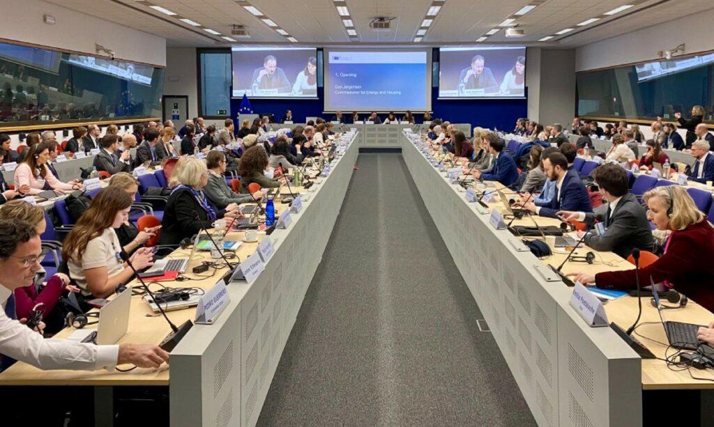 EU coalition expands energy efficiency push, seeks clean transition boost