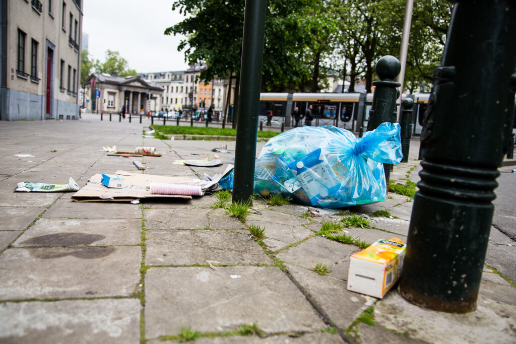 Non-residents make up third of illegal dumping fines in Brussels