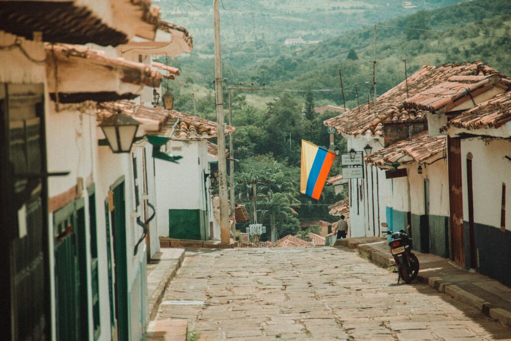 EU asylum claims drop 27% in 2025 as Venezuelans surpass Syrians