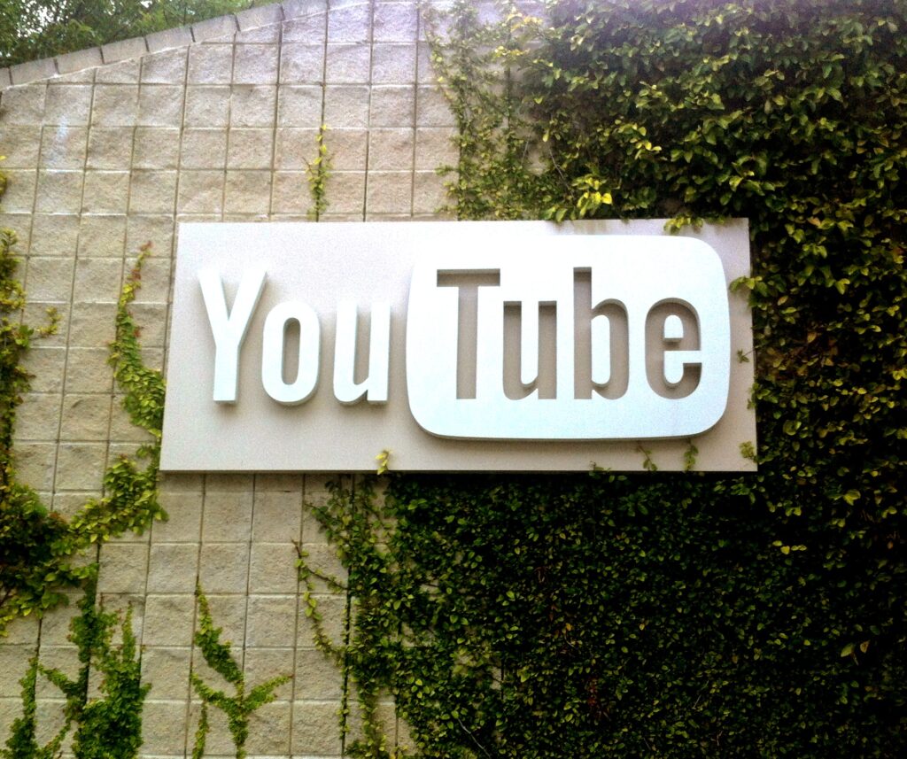 YouTube accused in EU of having 'manipulative' homepage