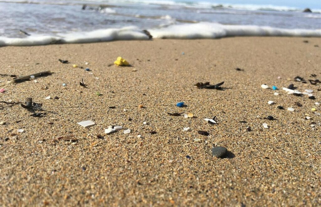 Study finds nanoplastic pollution in North Atlantic far surpasses larger plastics