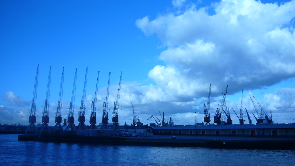 EU ports face rising risks from Chinese state investment, lawmakers warn