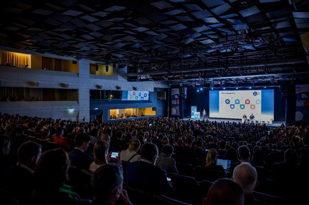 Over 5,200 answer EU defence call as €1 billion projects open