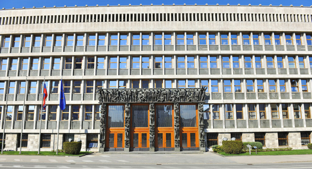 After elections in Slovenia: How does the EU protect election integrity?