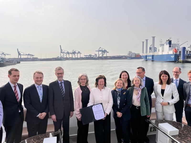EU backs Rotterdam port’s €90m bid to curb emissions with shore power