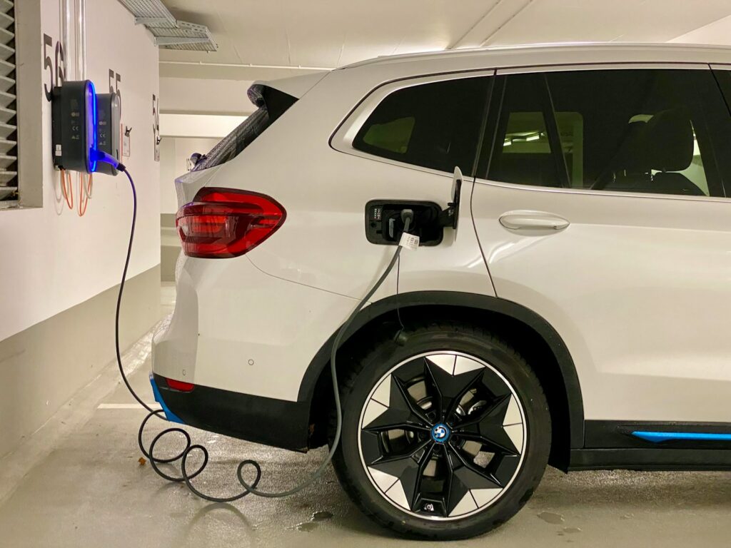 EU survey finds interest in electric cars rising despite affordability concerns