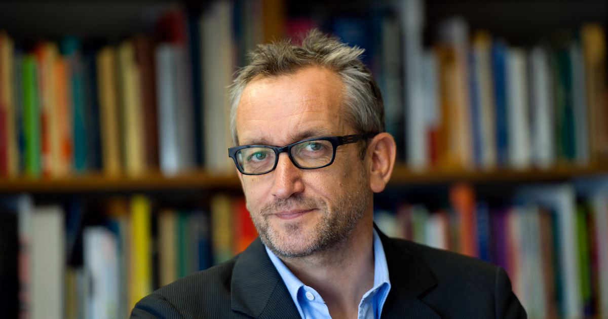 Former editor-in-chief suspended for using AI quotes