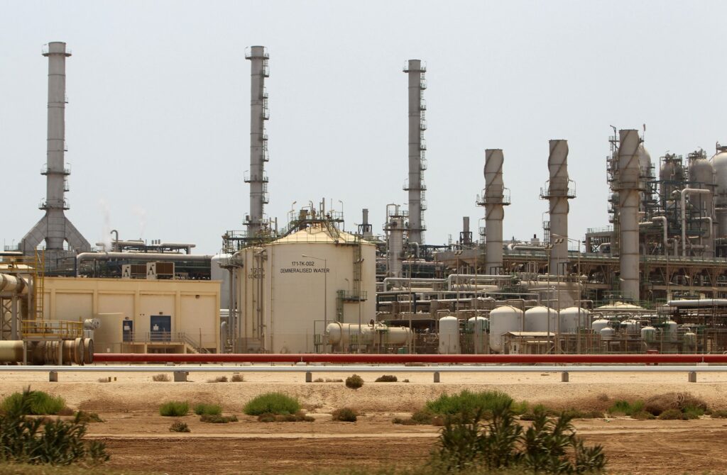 Gulf energy bottleneck disrupts Europe and global supply chains amid Iranian attacks