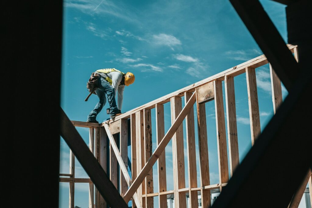 Construction leads EU workplace accidents, but decline reveals progress