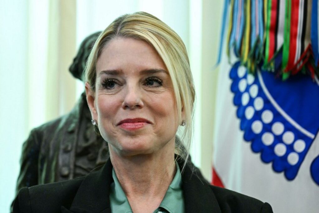 Trump fires Attorney-General Pam Bondi