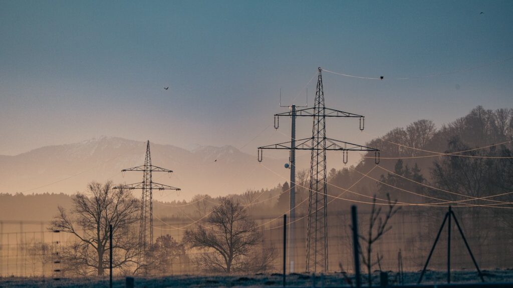 EIB-Commerzbank deal targets grids as investment needs quadruple by 2045