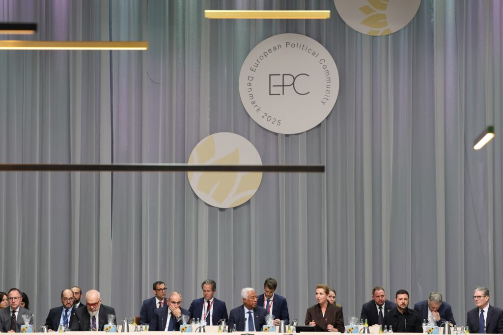 How the EU talks to its neighbours