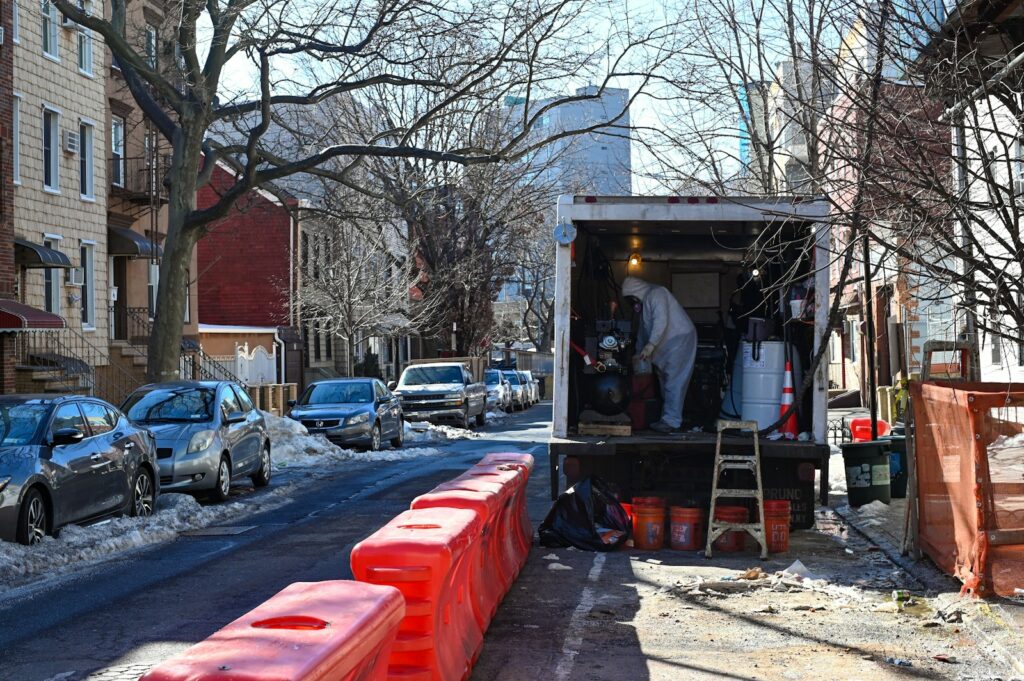 EU lawmakers push stricter chemical limits to curb workplace cancer risks