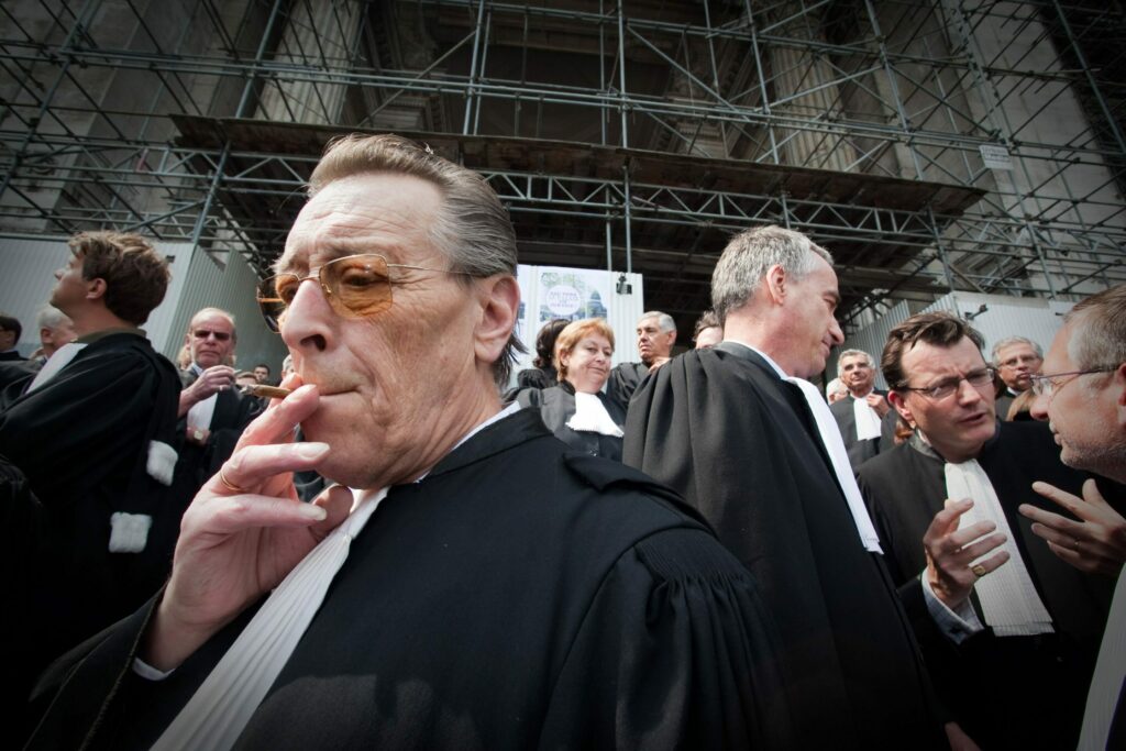 Lawyers mobilise for one-day hotline to give Brussels residents free legal advice