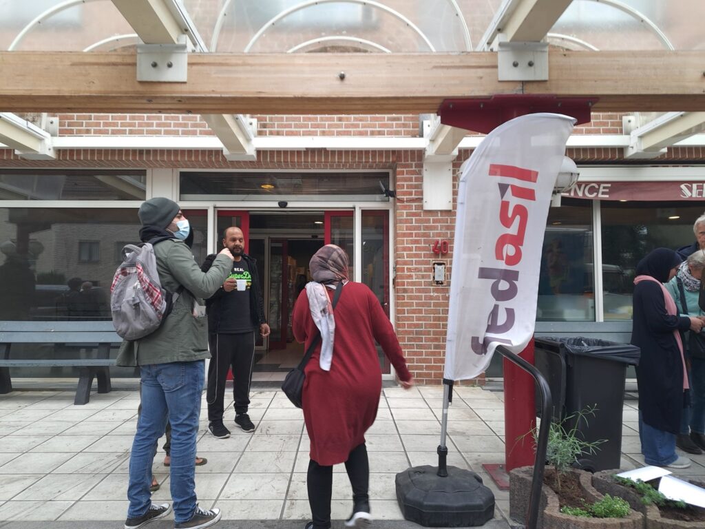 Fedasil refugee agency employees strike for one hour over threatened layoffs