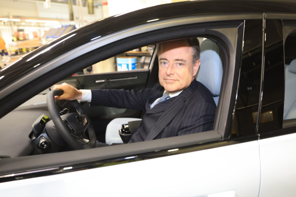 De Wever leads task force to secure Volvo in Belgium