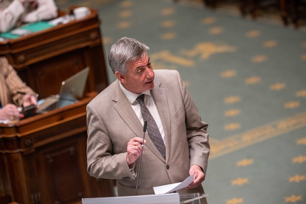 House committee approves pension reform proposal