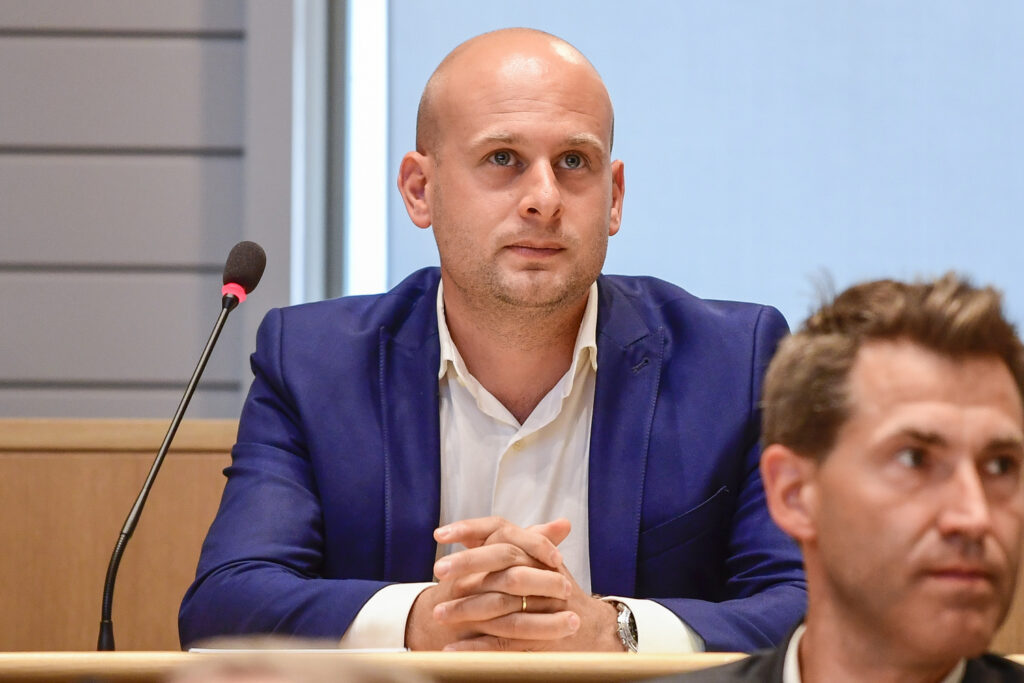 Michaël Vossaert of Molenbeek joins MR party