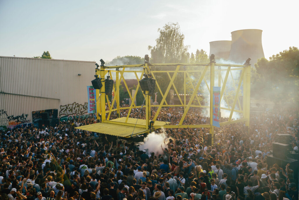 Belgium in full swing: Electronica music festival Horst goes local