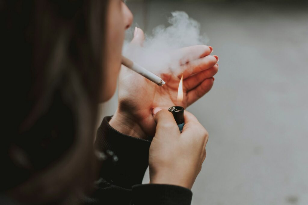 EU smoking rates drop, but novel nicotine products raise new addiction fears