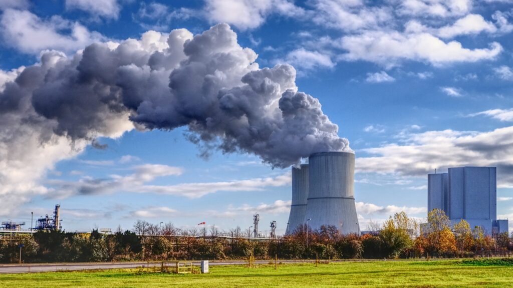 EU carbon market cuts emissions more, but fossil fuel use rises in 2025