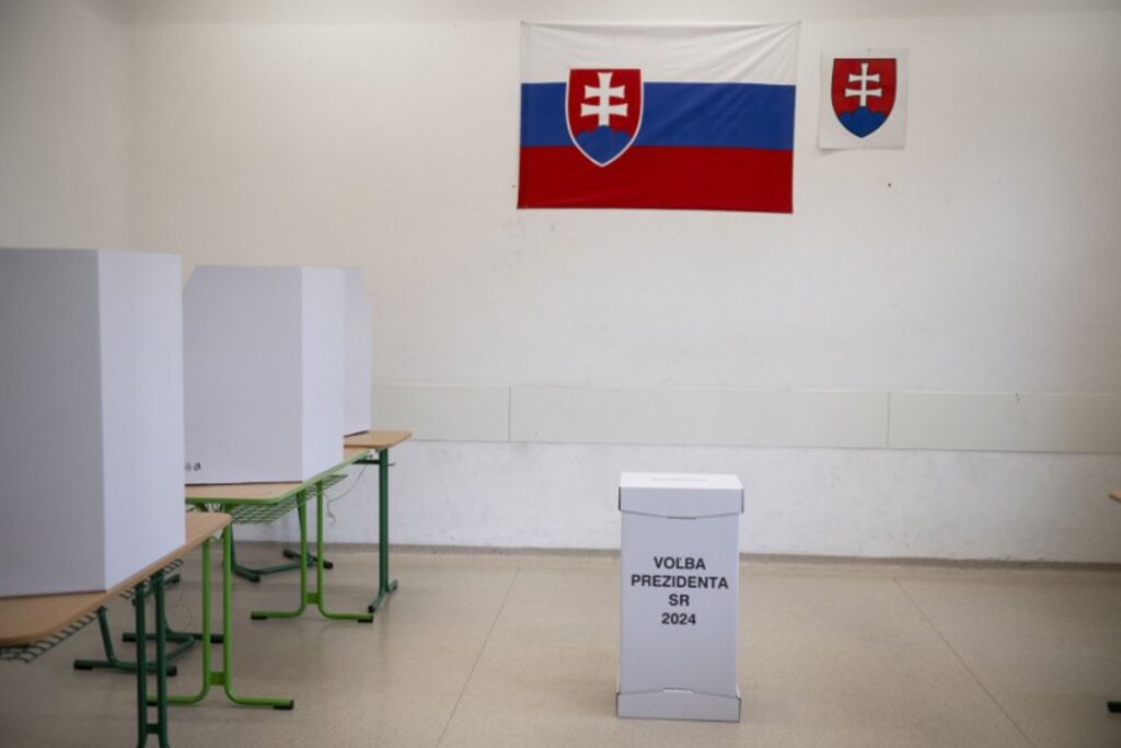 Slovakians angry about planned ban on postal voting from abroad
