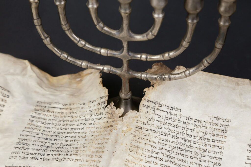 EU unveils Simone Veil Prize to preserve Jewish heritage
