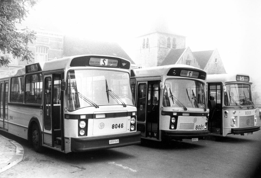 From pioneers to electrification: Brussels celebrates a century of STIB buses