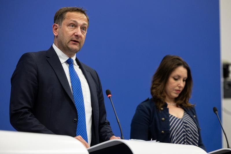 EU unveils fertiliser plan to slash imports and cut farmer costs
