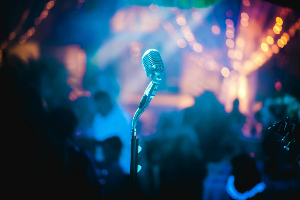 How to see English language comedy in Brussels