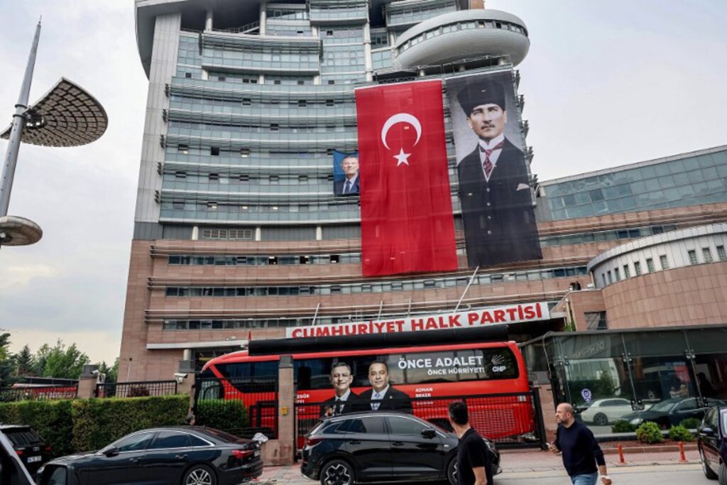 Thousands protest in Turkey after court invalidates opposition party's executive