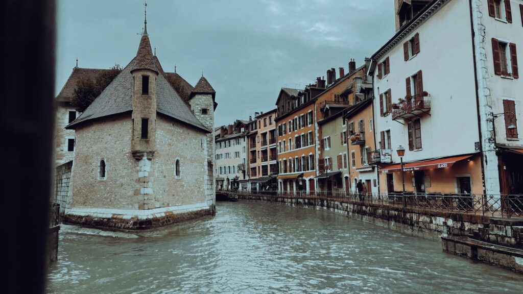 Rising compound flood events in Europe drive economic losses 2.8x higher