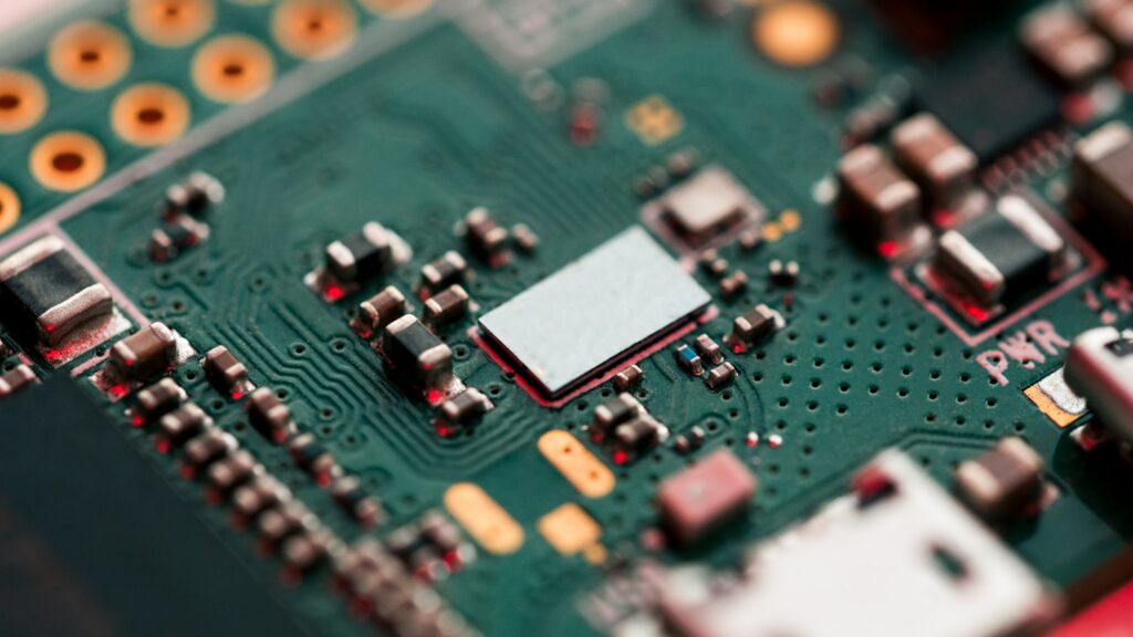 EU approves €288m state aid for Germany's bid to bolster chip supply chain