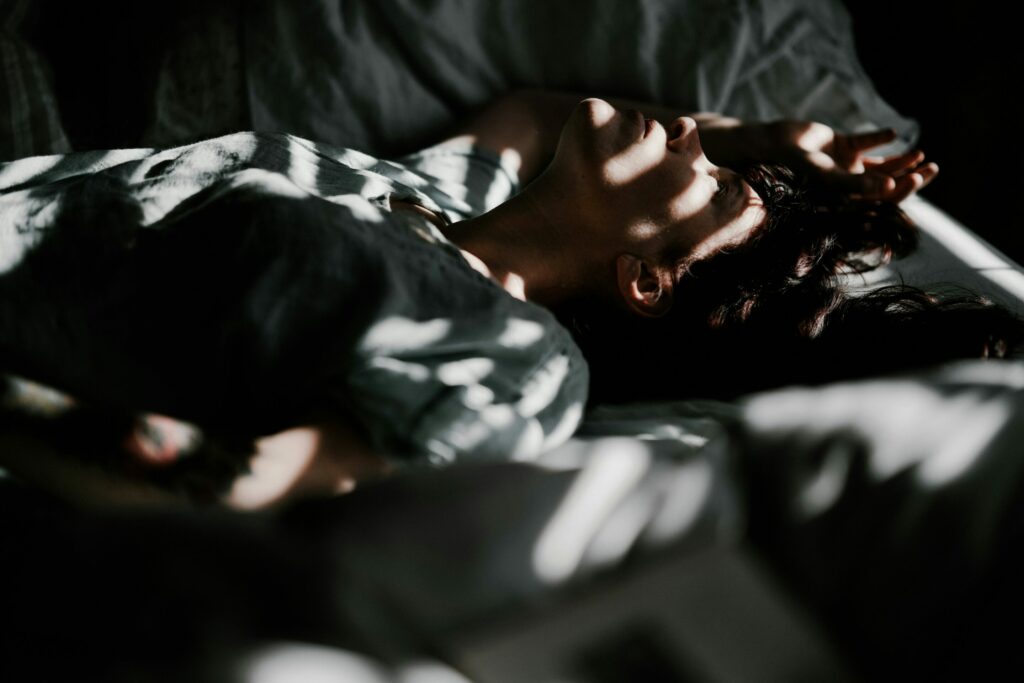 The science behind why the heat is depriving you of sleep