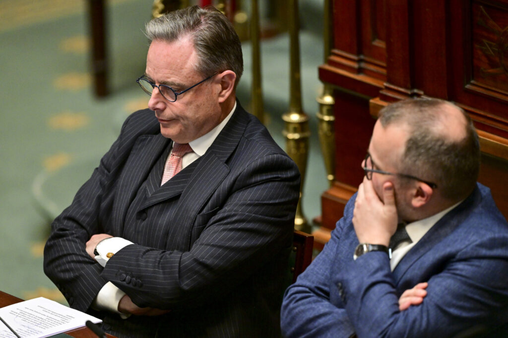 Employers and trade unions ask De Wever to postpone vote on wage indexation measure