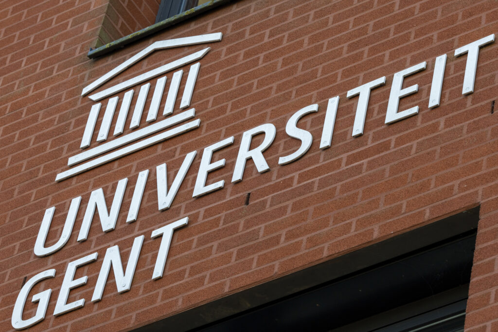 Over 2,000 sign petition against university appointment of American philosopher