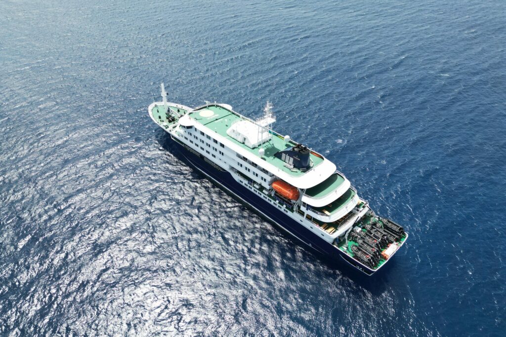Two Belgians on board cruise ship where hantavirus broke out