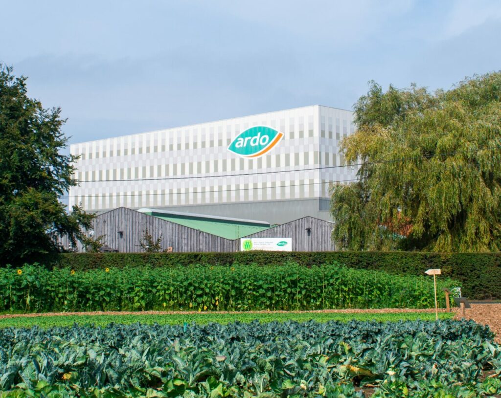 Tank leak releases 60 million litres of water at Belgian company