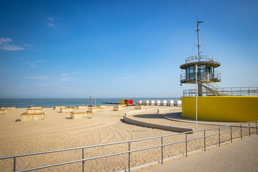 Frenchman drowns while swimming with his niece in Knokke