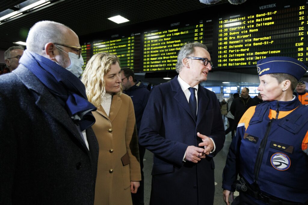 Brussels is planning 'ambitious' clean-up of Midi and North stations